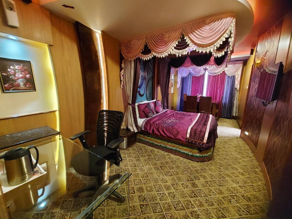 Отель Astoria Residency Утакаманд Экстерьер фото