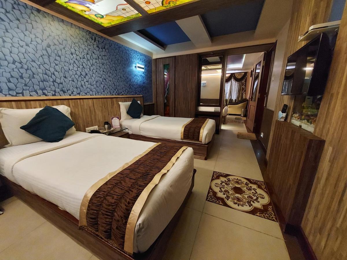 Отель Astoria Residency Утакаманд Экстерьер фото